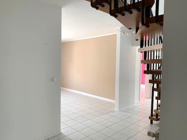 Prenájom bytu 3-izbový 105 m², Ingelheim am Rhein, Porýnie-Falcko Prenájom bytu 3-izbový 105 m², Ingelheim am Rhein, Porýnie-Falcko