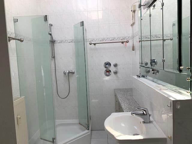 Prenájom bytu 3-izbový 105 m², Ingelheim am Rhein, Porýnie-Falcko Prenájom bytu 3-izbový 105 m², Ingelheim am Rhein, Porýnie-Falcko