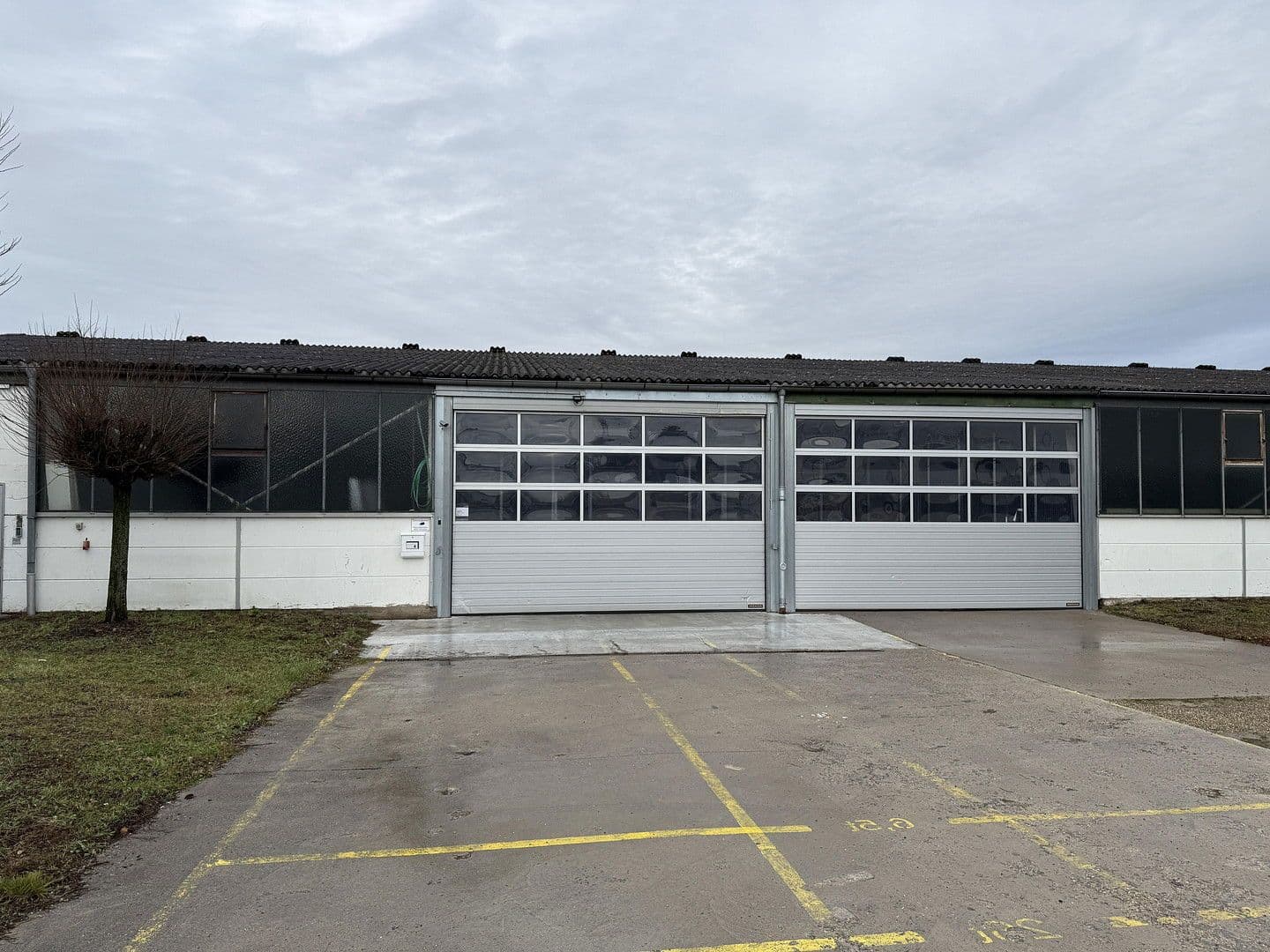 Prenájom nebytového priestoru 1.500 m², Daimlerstraße 34, Walldorf, Bádensko-Wurttembersko Prenájom nebytového priestoru 1.500 m², Daimlerstraße 34, Walldorf, Bádensko-Wurttembersko