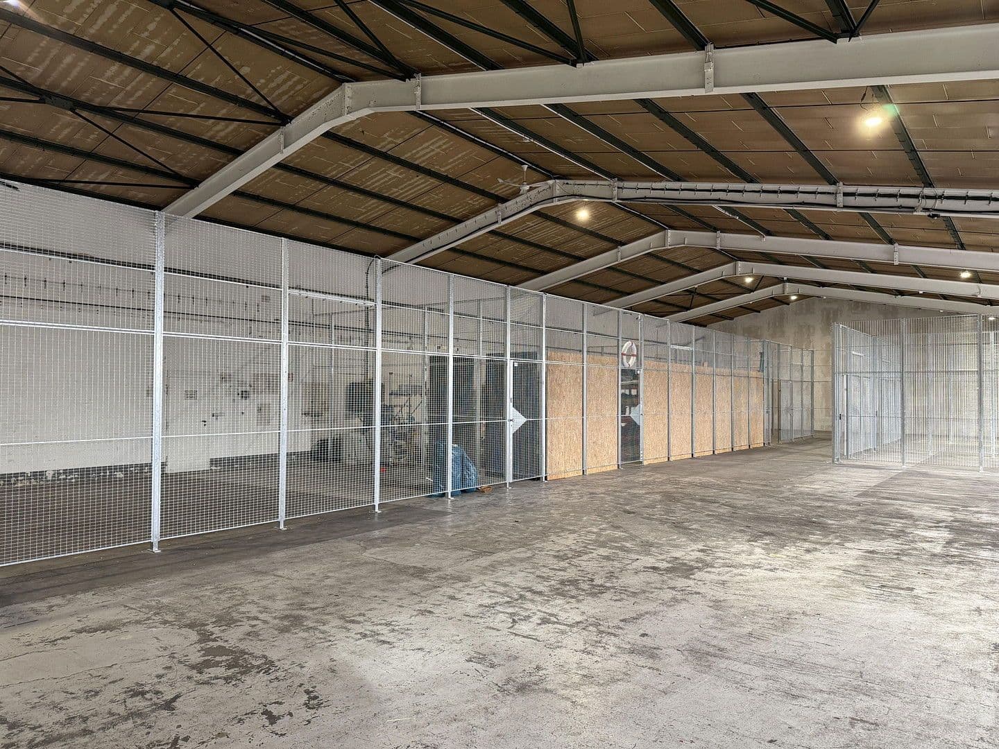 Prenájom nebytového priestoru 1.500 m², Daimlerstraße 34, Walldorf, Bádensko-Wurttembersko Prenájom nebytového priestoru 1.500 m², Daimlerstraße 34, Walldorf, Bádensko-Wurttembersko