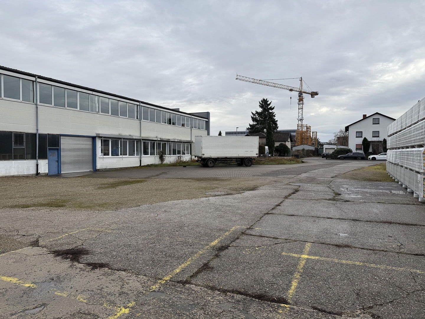 Prenájom nebytového priestoru 1.500 m², Daimlerstraße 34, Walldorf, Bádensko-Wurttembersko Prenájom nebytového priestoru 1.500 m², Daimlerstraße 34, Walldorf, Bádensko-Wurttembersko