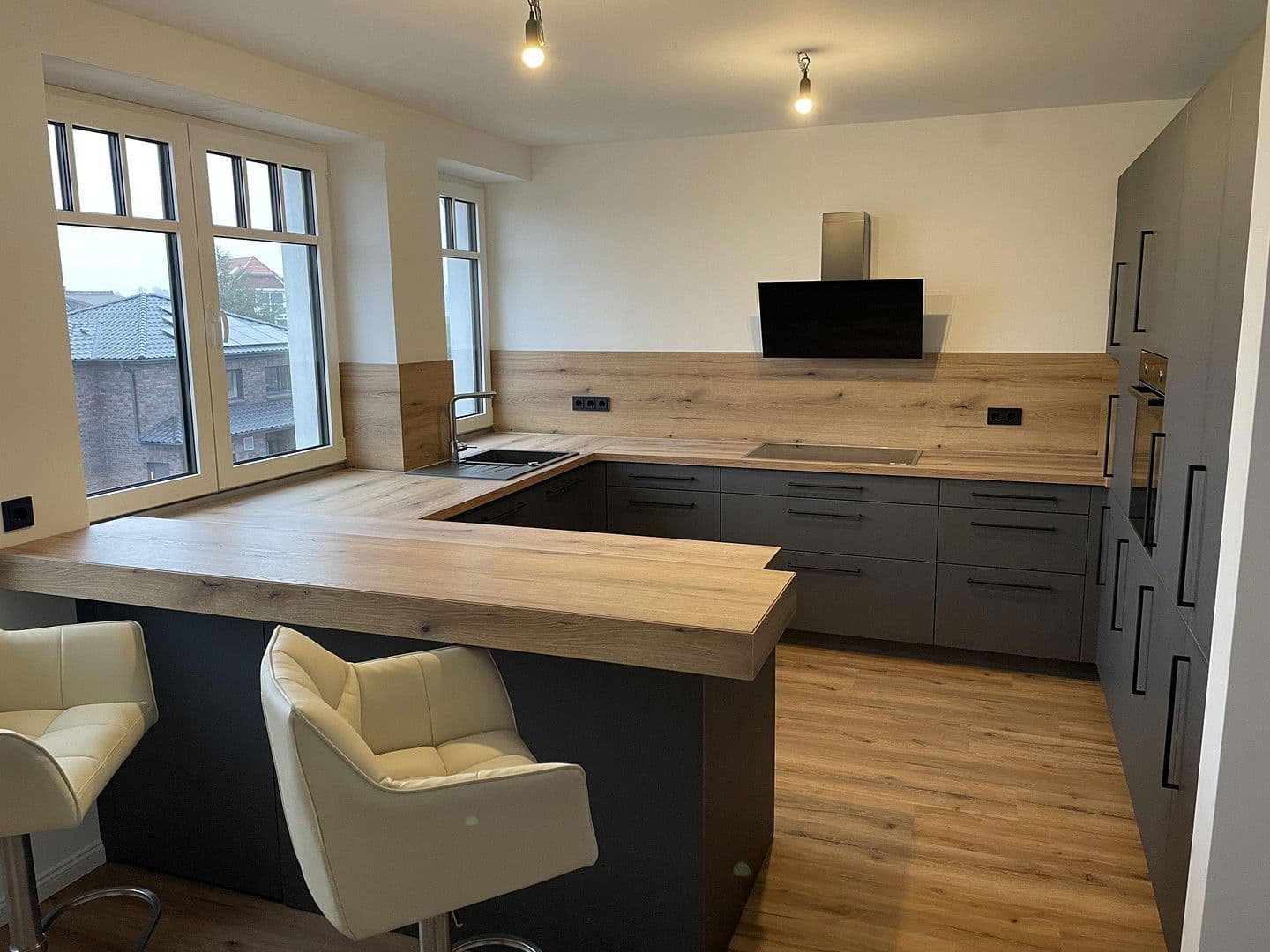 Prenájom bytu 4-izbový 93 m², Faslamsstieg 2, Winsen (Luhe), Dolné Sasko Prenájom bytu 4-izbový 93 m², Faslamsstieg 2, Winsen (Luhe), Dolné Sasko