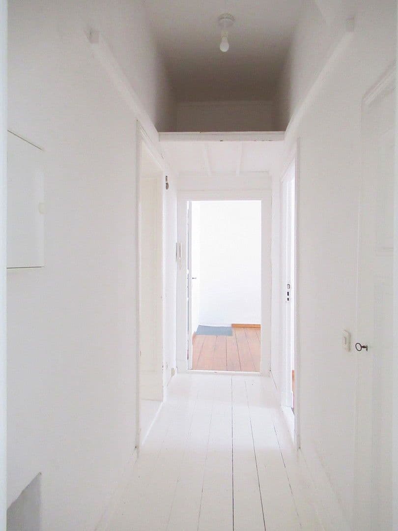 Prenájom bytu 2-izbový 47 m², Berlin, Berlín Prenájom bytu 2-izbový 47 m², Berlin, Berlín