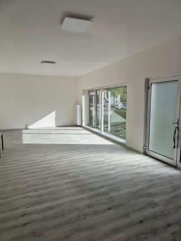 Prenájom kancelárie 95 m², Hilchenbach, Severné Porýnie - Westfálsko Prenájom kancelárie 95 m², Hilchenbach, Severné Porýnie - Westfálsko