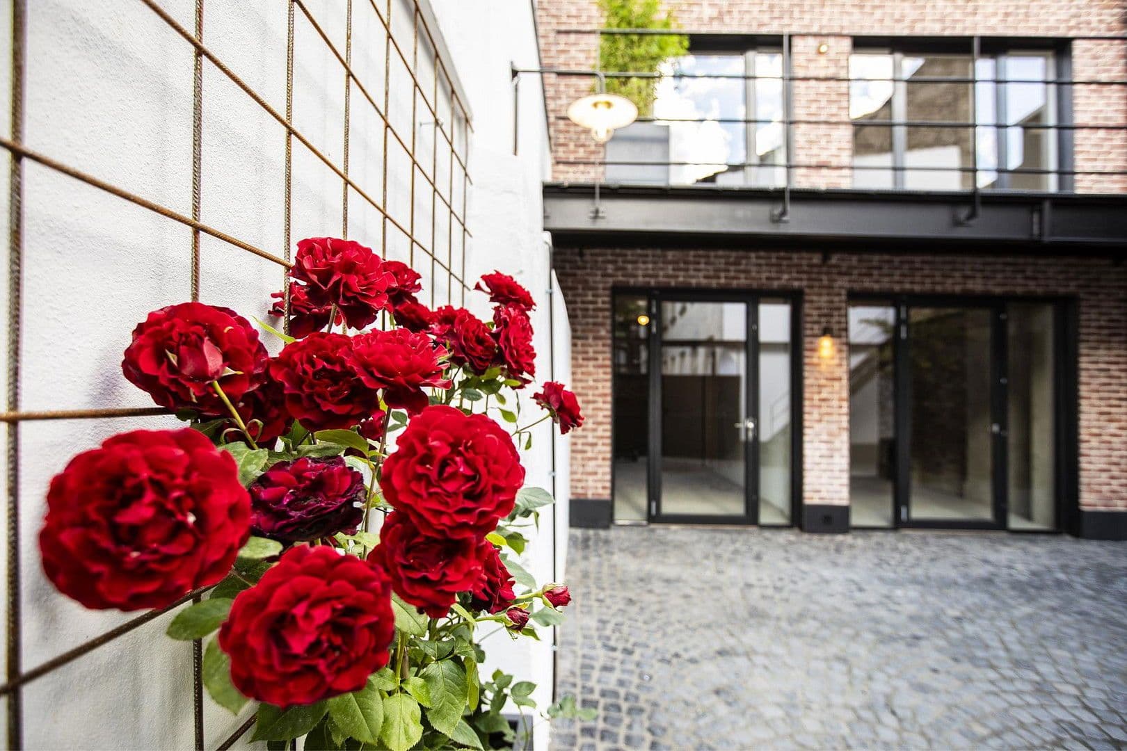 Predaj domu 360 m², pozemek 403 m², Jahnstraße 16a, Düsseldorf, Severné Porýnie - Westfálsko Predaj domu 360 m², pozemek 403 m², Jahnstraße 16a, Düsseldorf, Severné Porýnie - Westfálsko