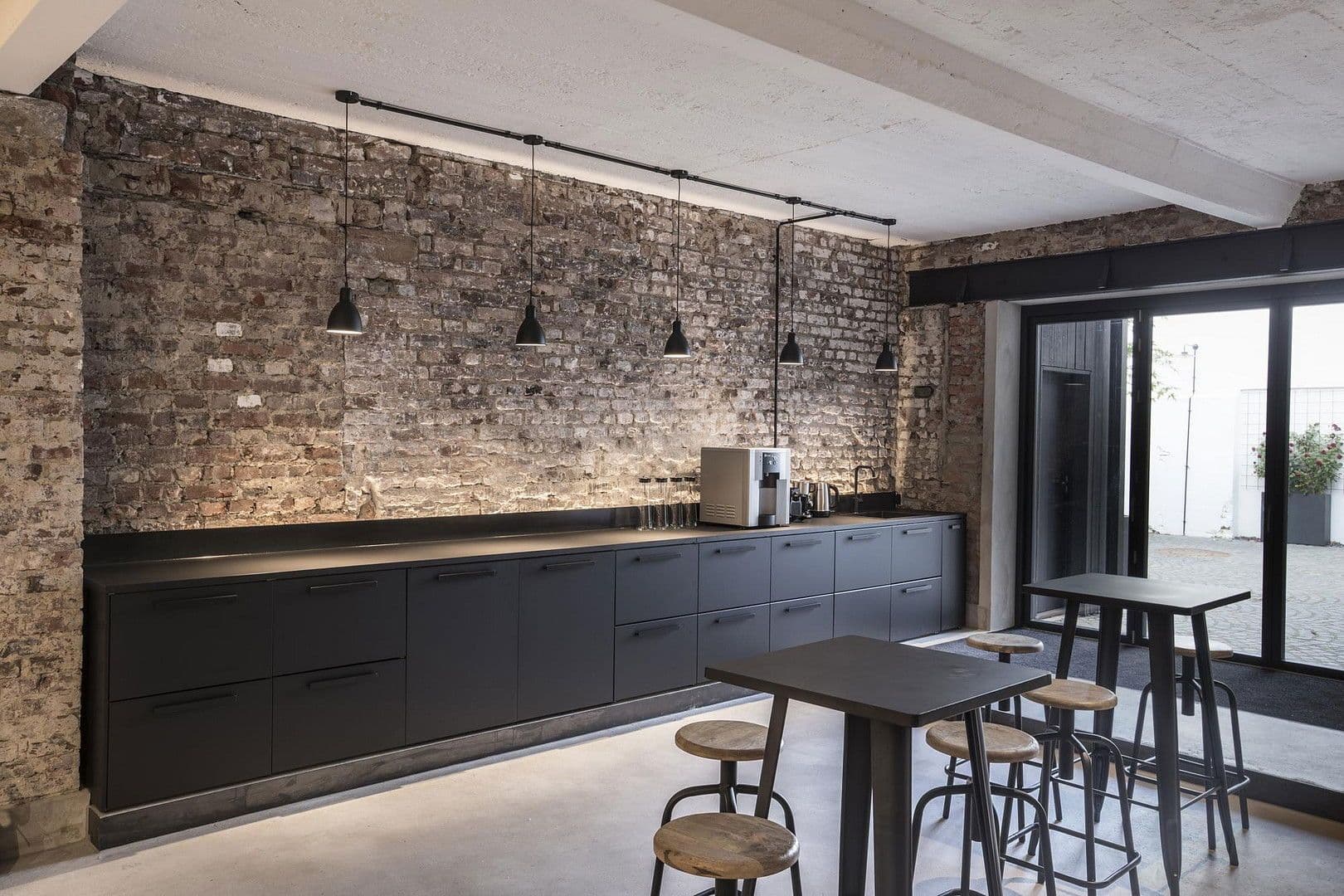 Predaj domu 360 m², pozemek 403 m², Jahnstraße 16a, Düsseldorf, Severné Porýnie - Westfálsko Predaj domu 360 m², pozemek 403 m², Jahnstraße 16a, Düsseldorf, Severné Porýnie - Westfálsko