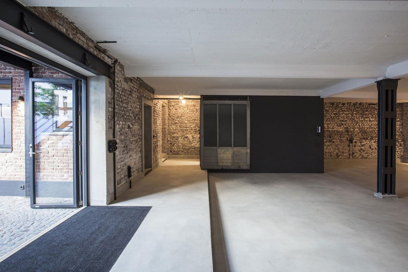 Predaj domu 360 m², pozemek 403 m², Jahnstraße 16a, Düsseldorf, Severné Porýnie - Westfálsko Predaj domu 360 m², pozemek 403 m², Jahnstraße 16a, Düsseldorf, Severné Porýnie - Westfálsko