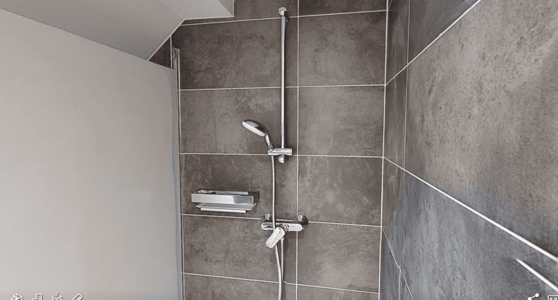 Prenájom bytu 4-izbový 96 m², Ostheimstraße 7, Leipzig, Sasko Prenájom bytu 4-izbový 96 m², Ostheimstraße 7, Leipzig, Sasko