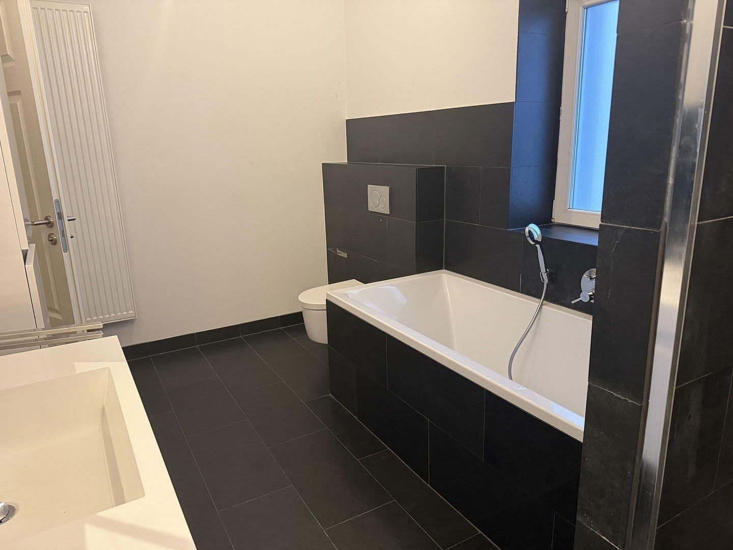 Prenájom domu 120 m², pozemek 200 m², Frankfurt, Hesensko Prenájom domu 120 m², pozemek 200 m², Frankfurt, Hesensko