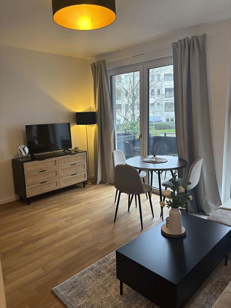 Prenájom bytu 1-izbový 29 m², Pankstr 89, Berlin, Berlín Prenájom bytu 1-izbový 29 m², Pankstr 89, Berlin, Berlín