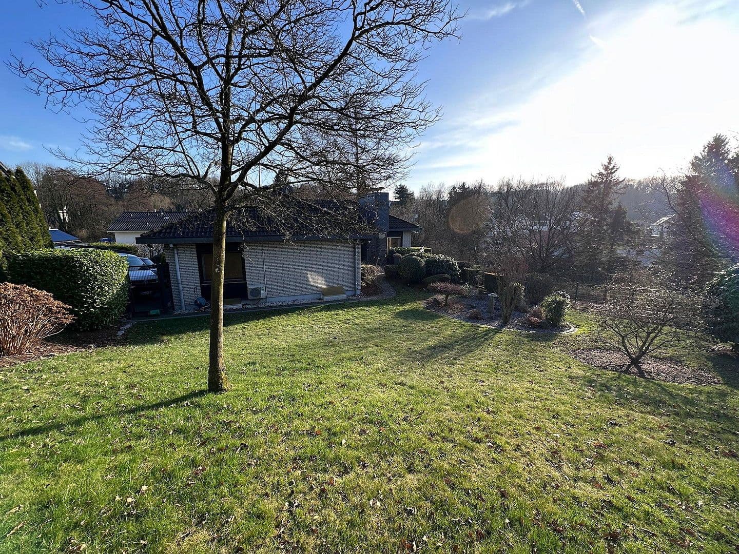 Predaj domu 228 m², pozemek 1.058 m², Solingen, Severné Porýnie - Westfálsko Predaj domu 228 m², pozemek 1.058 m², Solingen, Severné Porýnie - Westfálsko