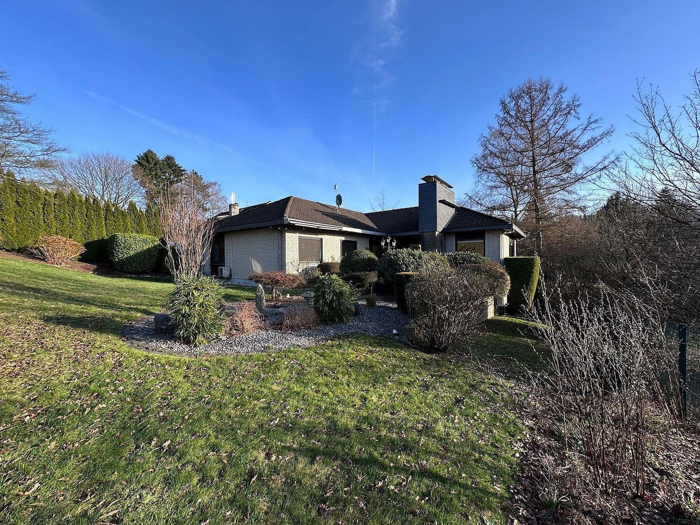 Predaj domu 228 m², pozemek 1.058 m², Solingen, Severné Porýnie - Westfálsko Predaj domu 228 m², pozemek 1.058 m², Solingen, Severné Porýnie - Westfálsko