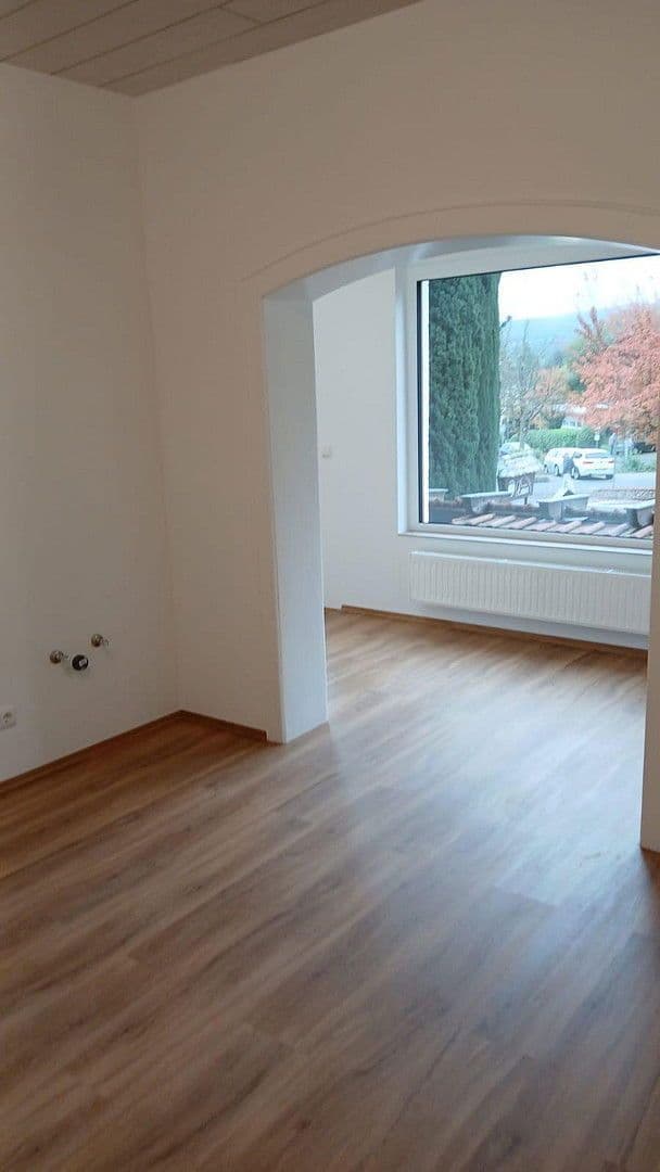Predaj nebytového priestoru 1.445 m², Bad Soden-Salmünster, Hesensko Predaj nebytového priestoru 1.445 m², Bad Soden-Salmünster, Hesensko