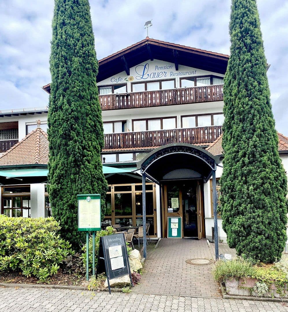 Predaj nebytového priestoru 1.445 m², Bad Soden-Salmünster, Hesensko Predaj nebytového priestoru 1.445 m², Bad Soden-Salmünster, Hesensko