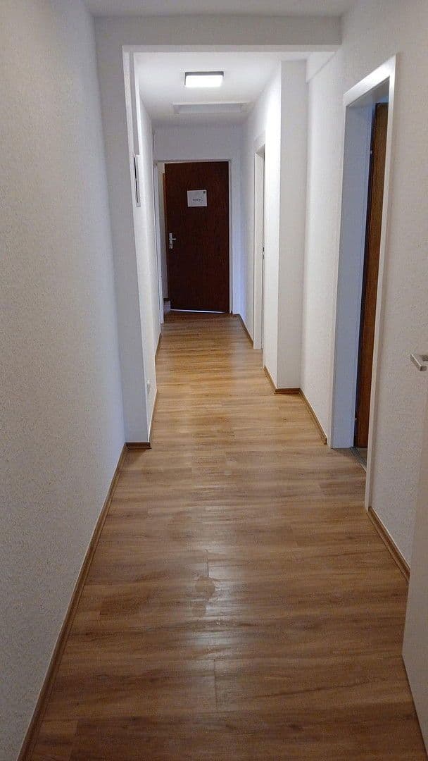 Predaj nebytového priestoru 1.445 m², Bad Soden-Salmünster, Hesensko Predaj nebytového priestoru 1.445 m², Bad Soden-Salmünster, Hesensko