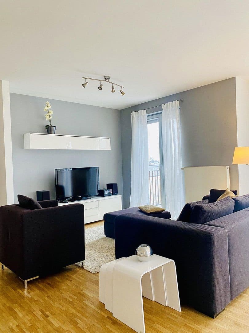 Prenájom bytu 3-izbový 88 m², St. Cajetan Str. 29, München, Bavorsko Prenájom bytu 3-izbový 88 m², St. Cajetan Str. 29, München, Bavorsko