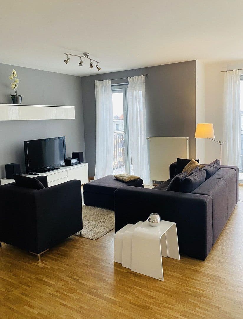 Prenájom bytu 3-izbový 88 m², St. Cajetan Str. 29, München, Bavorsko Prenájom bytu 3-izbový 88 m², St. Cajetan Str. 29, München, Bavorsko