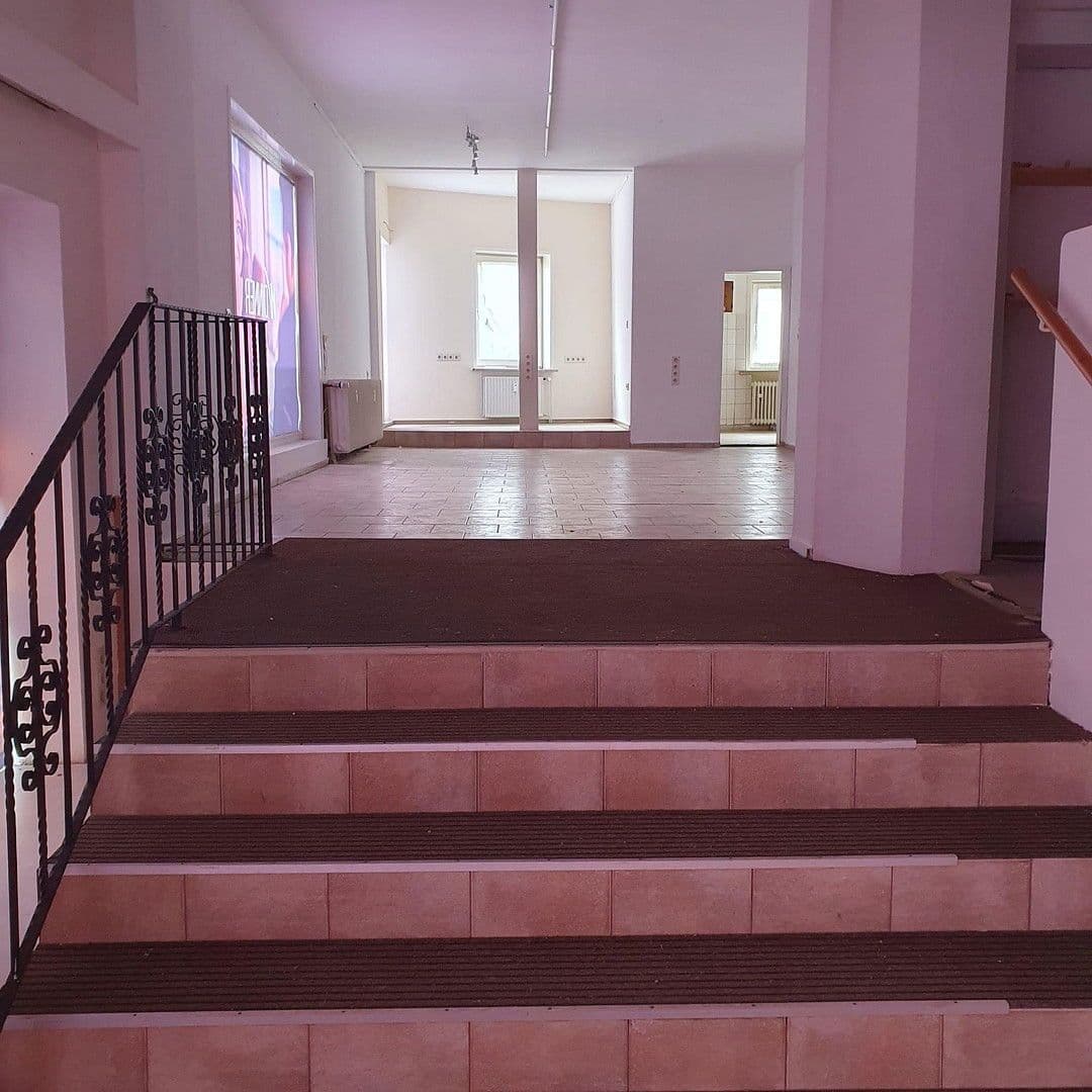 Predaj domu 611 m², pozemek 430 m², Elbingeröderstr. 9, Braunlage, Dolné Sasko Predaj domu 611 m², pozemek 430 m², Elbingeröderstr. 9, Braunlage, Dolné Sasko