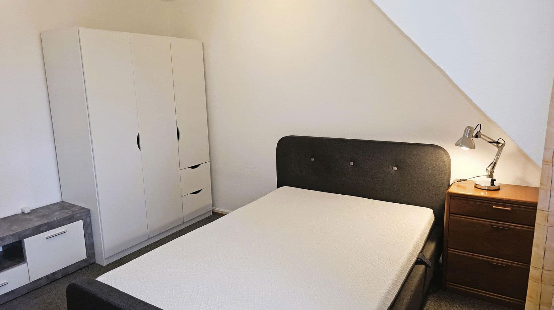 Prenájom bytu 16 m², Pleistalstraße 123, Sankt Augustin, Severné Porýnie - Westfálsko Prenájom bytu 16 m², Pleistalstraße 123, Sankt Augustin, Severné Porýnie - Westfálsko