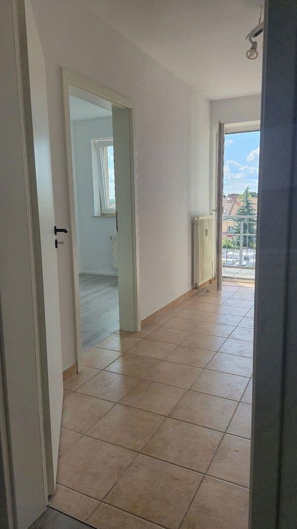 Prenájom bytu 3-izbový 60 m², Wurzen, Sasko Prenájom bytu 3-izbový 60 m², Wurzen, Sasko