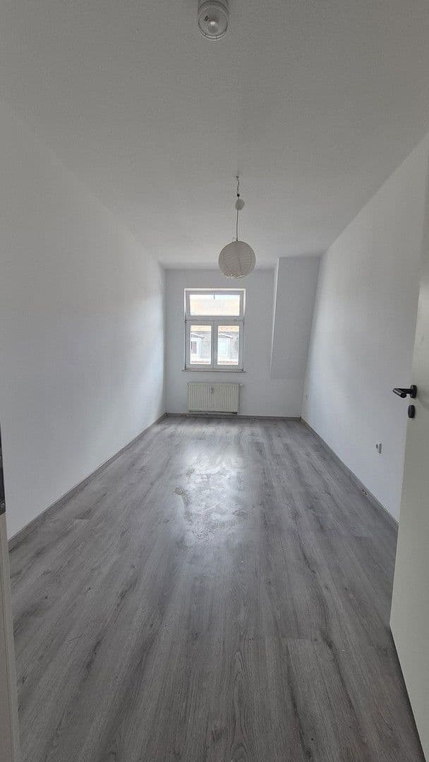 Prenájom bytu 3-izbový 60 m², Wurzen, Sasko Prenájom bytu 3-izbový 60 m², Wurzen, Sasko