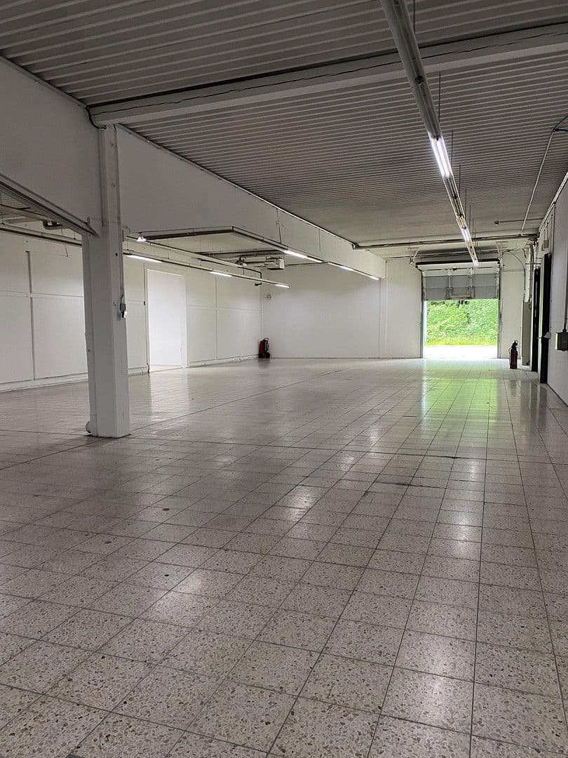 Prenájom nebytového priestoru 459 m², Meißener Dorfstraße 35, Minden, Severné Porýnie - Westfálsko Prenájom nebytového priestoru 459 m², Meißener Dorfstraße 35, Minden, Severné Porýnie - Westfálsko