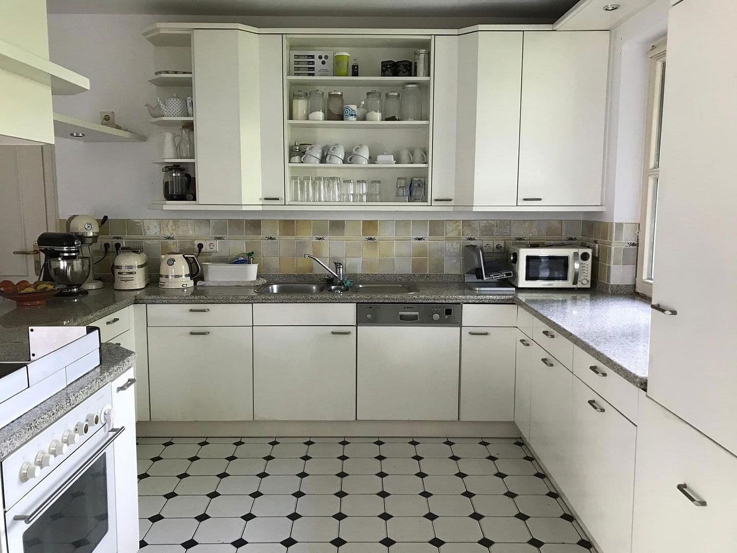 Predaj domu 412 m², pozemek 1.745 m², Ottersberg, Dolné Sasko Predaj domu 412 m², pozemek 1.745 m², Ottersberg, Dolné Sasko