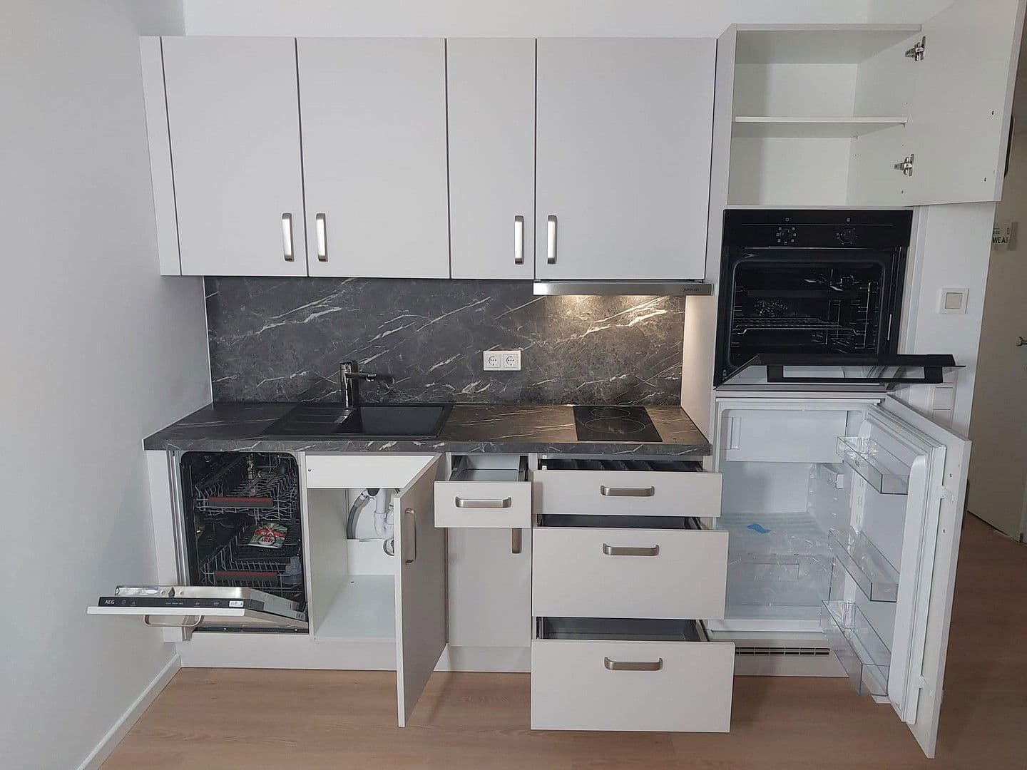 Prenájom bytu 1-izbový 26 m², Maximilianstr. 43, Nürnberg, Bavorsko Prenájom bytu 1-izbový 26 m², Maximilianstr. 43, Nürnberg, Bavorsko