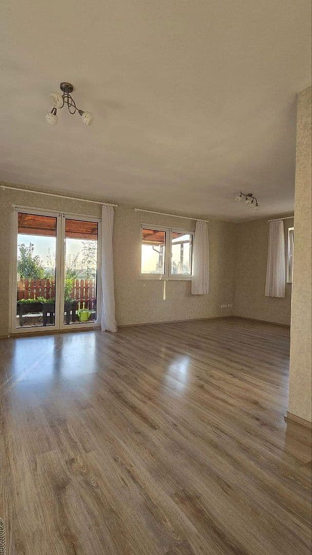 Predaj domu 120 m², pozemek 883 m², Dürrlauingen, Bavorsko Predaj domu 120 m², pozemek 883 m², Dürrlauingen, Bavorsko