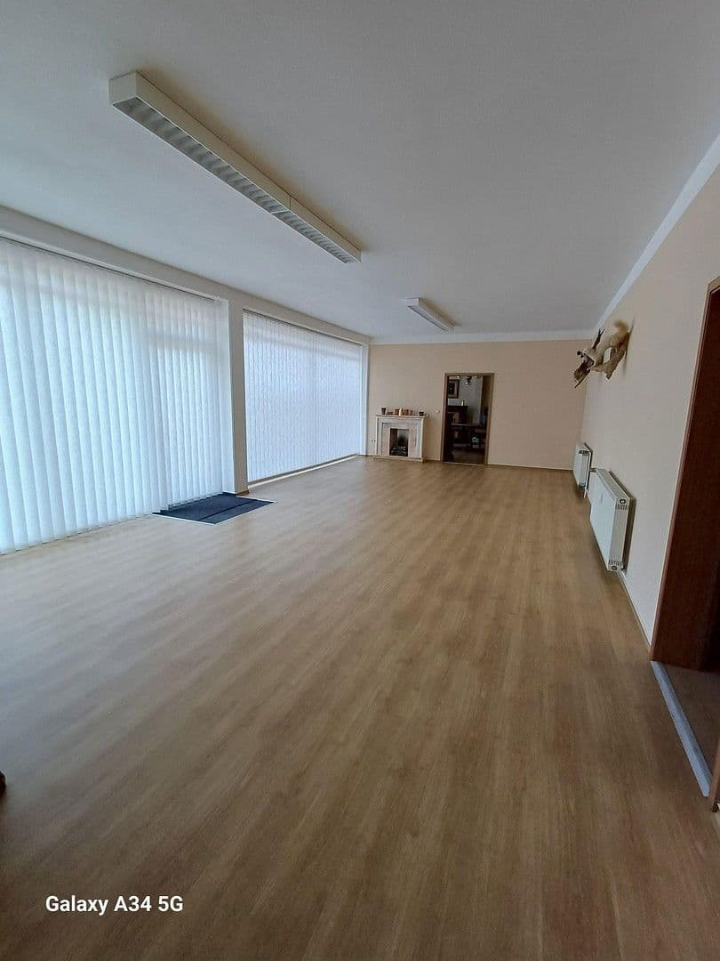 Prenájom nebytového priestoru 1.000 m², Wartburgstr. 5, Eisenach, Durínsko Prenájom nebytového priestoru 1.000 m², Wartburgstr. 5, Eisenach, Durínsko