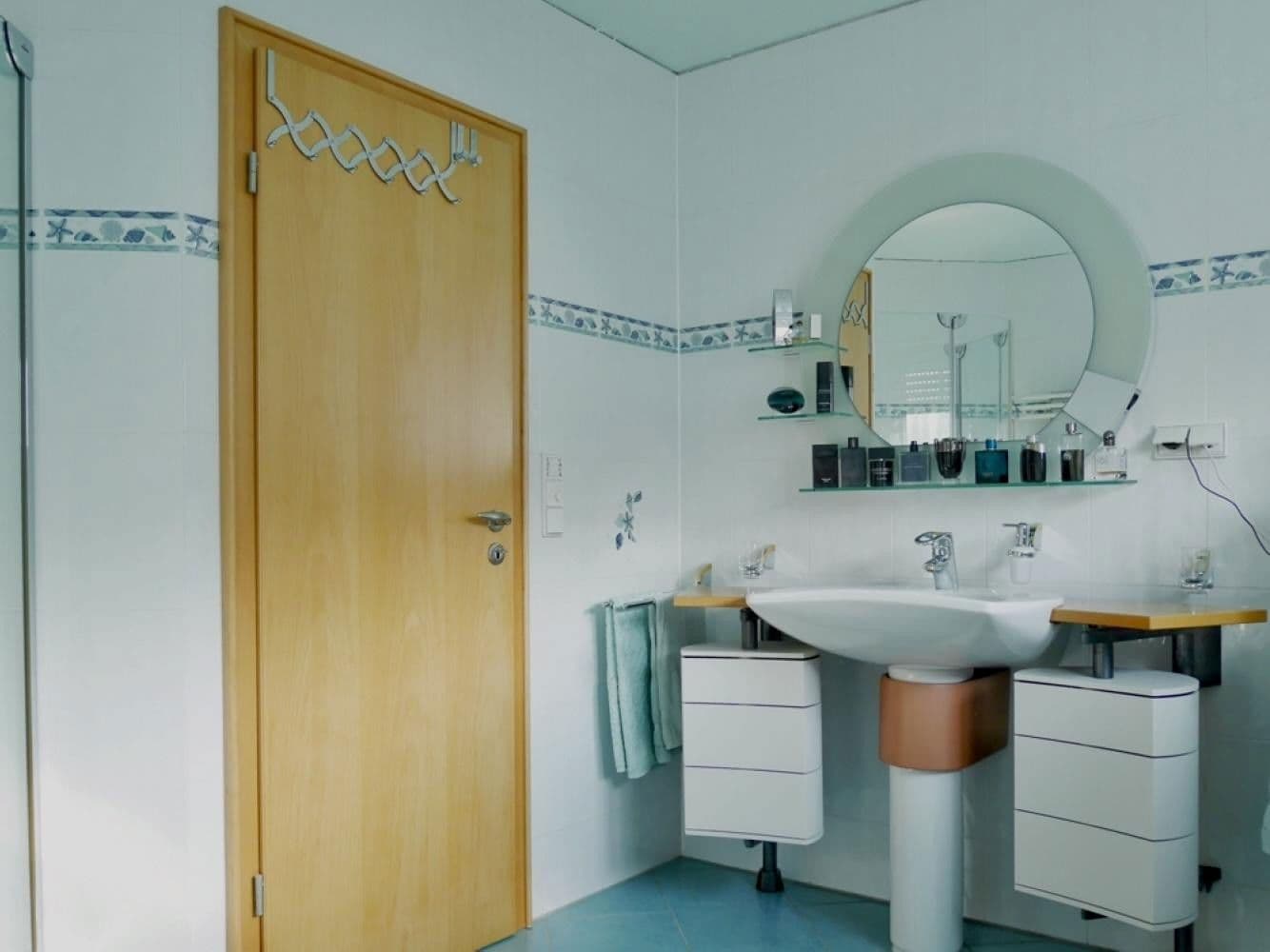 Predaj domu 200 m², pozemek 328 m², Bad Vilbel, Hesensko Predaj domu 200 m², pozemek 328 m², Bad Vilbel, Hesensko