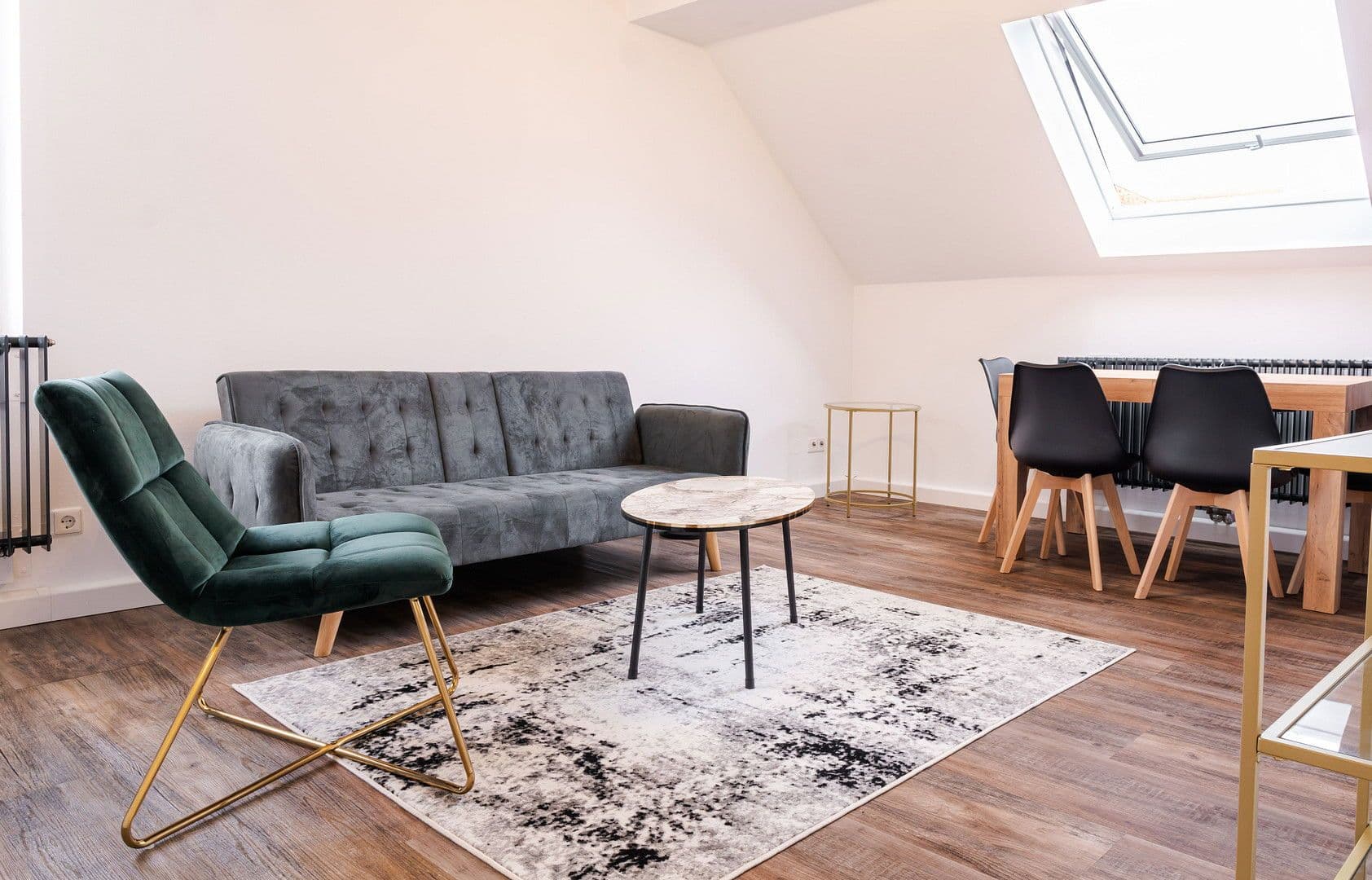 Prenájom bytu 3-izbový 75 m², Pestalozzistr.15/3, Heilbronn, Bádensko-Wurttembersko Prenájom bytu 3-izbový 75 m², Pestalozzistr.15/3, Heilbronn, Bádensko-Wurttembersko