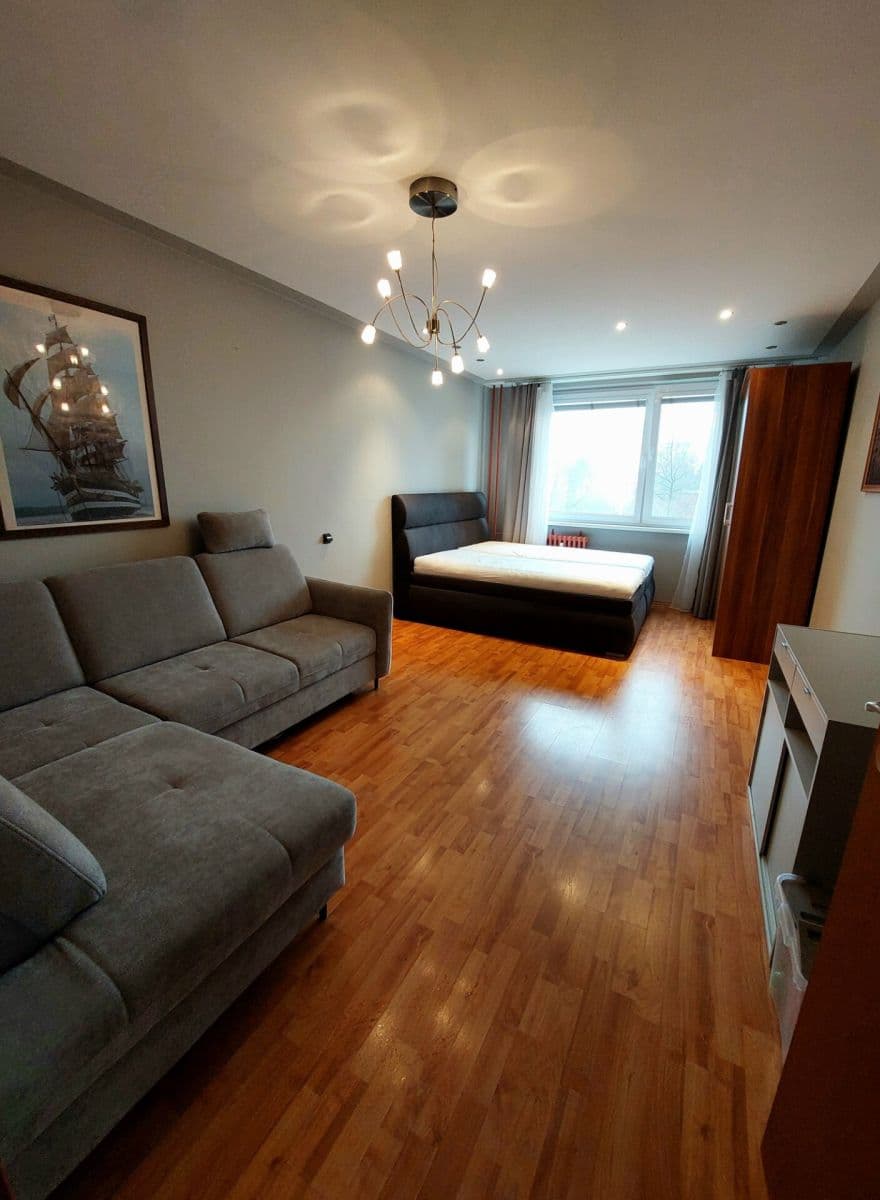 Predaj bytu 3-izbový 75 m², Leopoldova, Praha, Praha Predaj bytu 3-izbový 75 m², Leopoldova, Praha, Praha