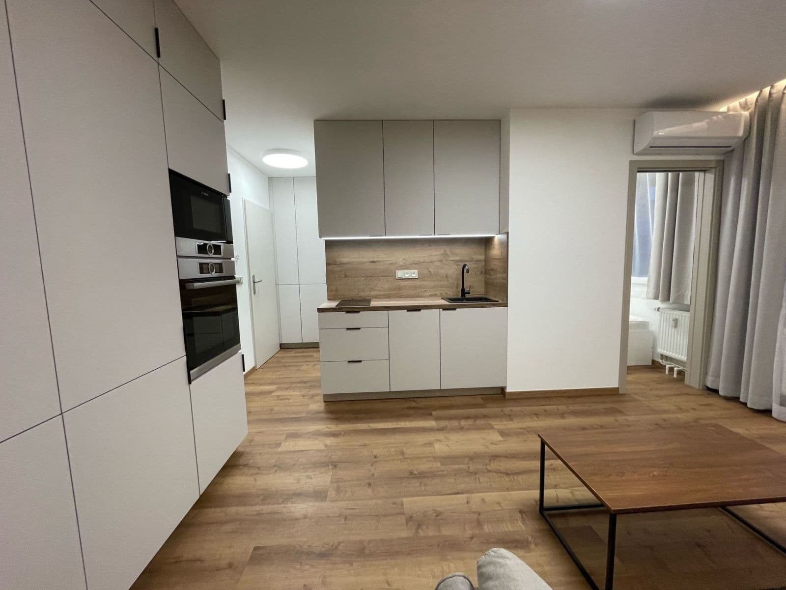 Prenájom bytu 2-izbový 36 m², Bartákova, Praha, Praha Prenájom bytu 2-izbový 36 m², Bartákova, Praha, Praha