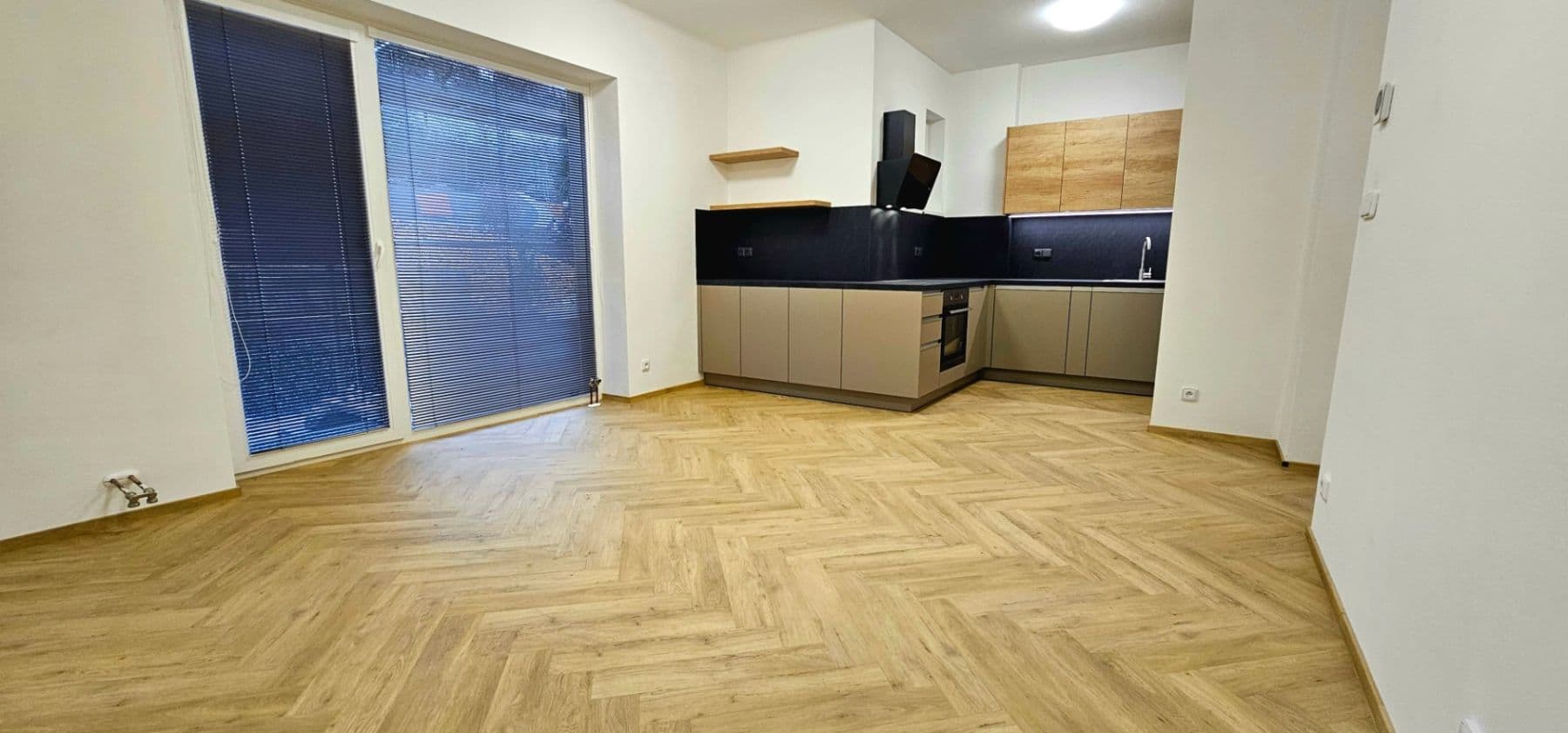 Prenájom bytu 3-izbový 75 m², Pod Kesnerkou, Praha, Praha Prenájom bytu 3-izbový 75 m², Pod Kesnerkou, Praha, Praha