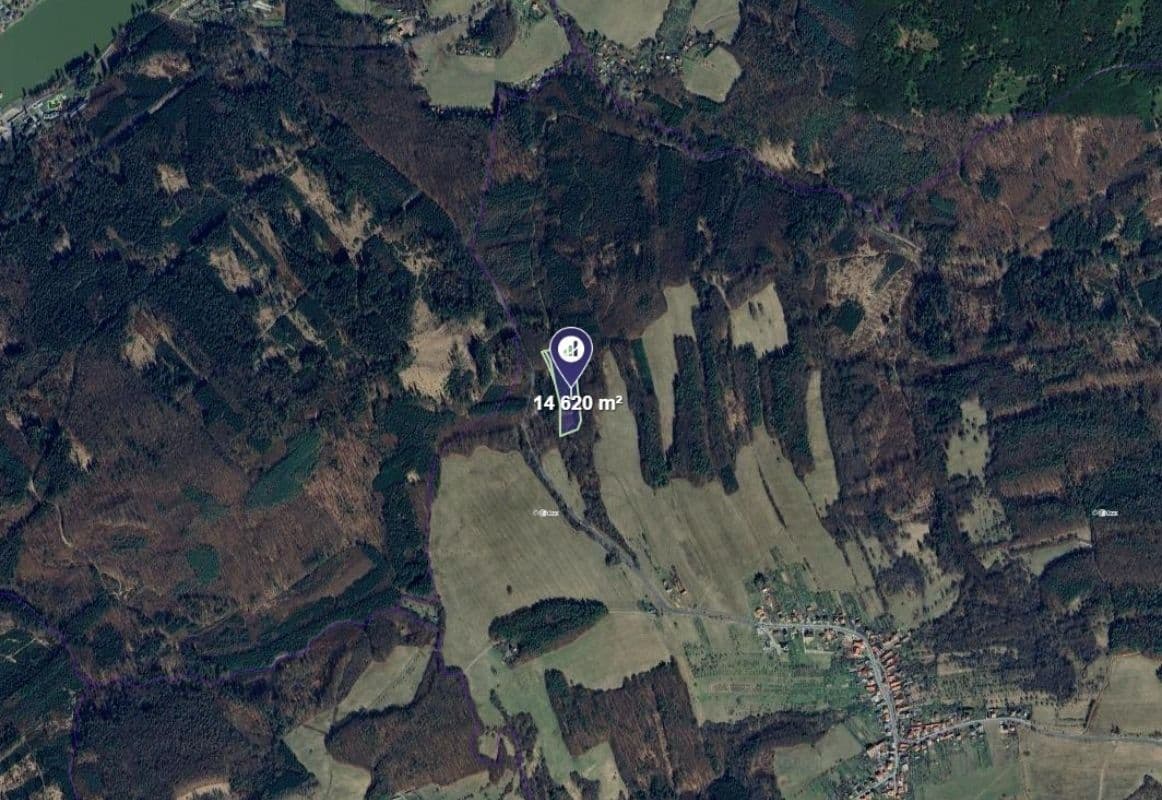 Predaj pozemku 14.620 m², Petrůvka, Zlínský kraj Predaj pozemku 14.620 m², Petrůvka, Zlínský kraj