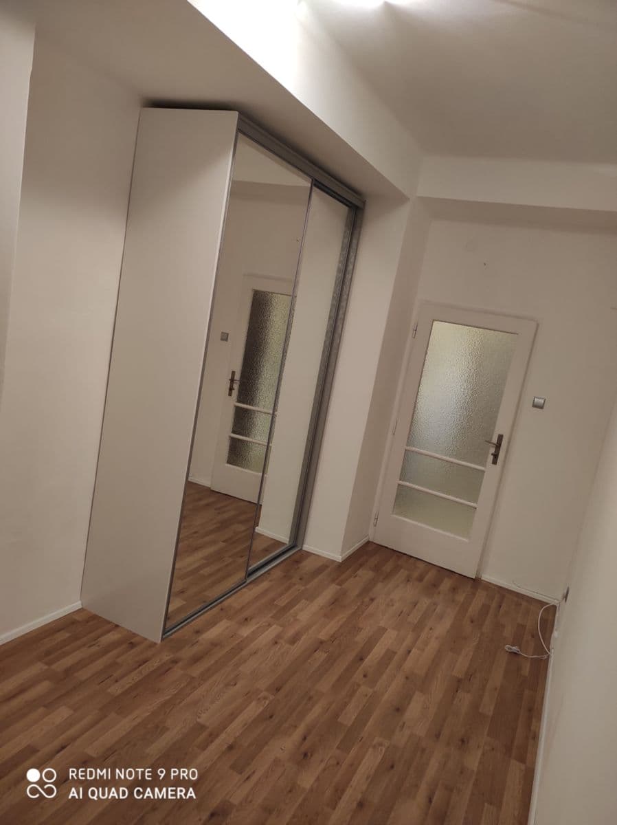 Predaj bytu 2-izbový 44 m², Písecká, Praha, Praha Predaj bytu 2-izbový 44 m², Písecká, Praha, Praha