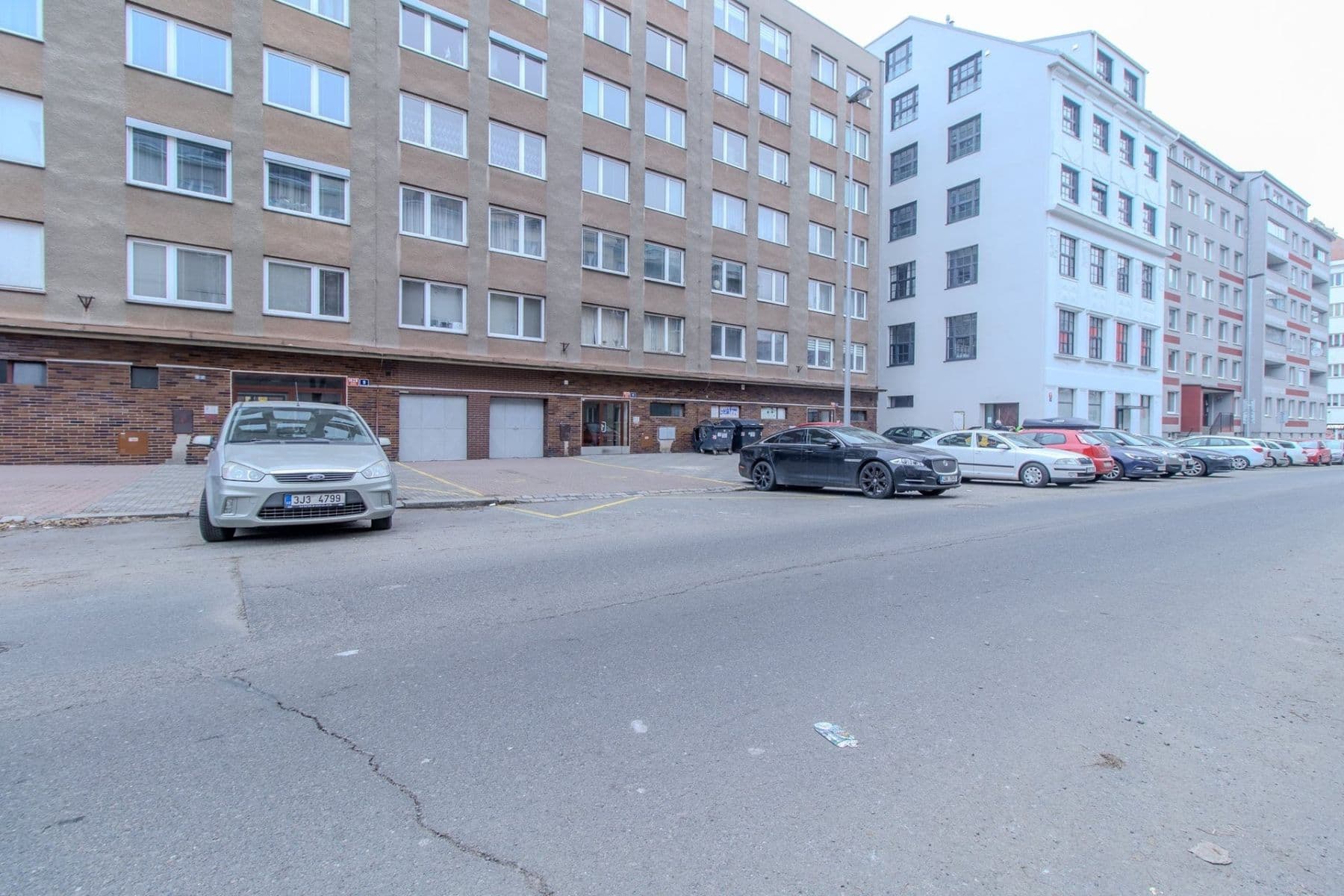 Prenájom bytu 4-izbový 88 m², Kloboučnická, Praha, Praha Prenájom bytu 4-izbový 88 m², Kloboučnická, Praha, Praha