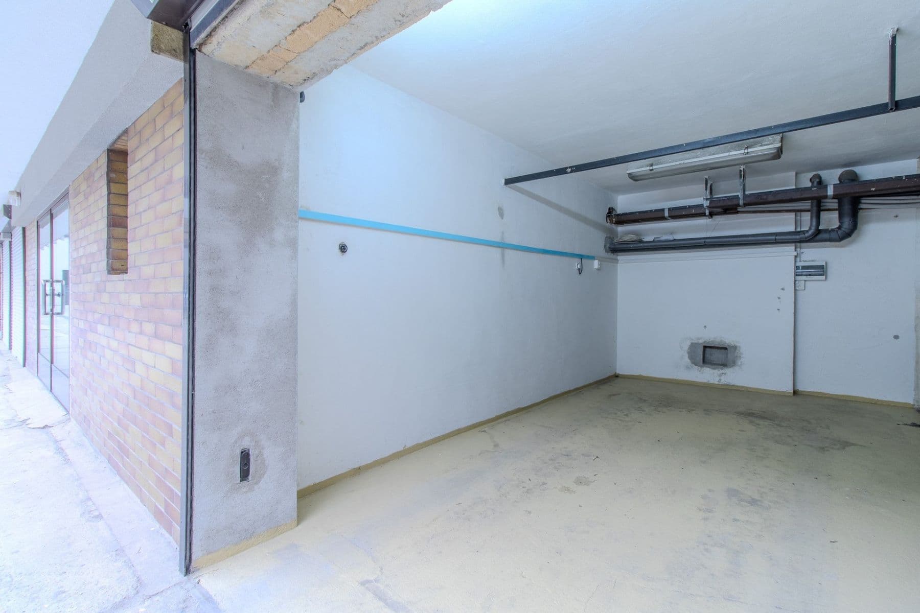 Prenájom bytu 4-izbový 88 m², Kloboučnická, Praha, Praha Prenájom bytu 4-izbový 88 m², Kloboučnická, Praha, Praha