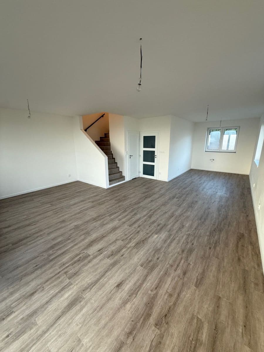 Predaj bytu 4-izbový 110 m², Strančice, Středočeský kraj Predaj bytu 4-izbový 110 m², Strančice, Středočeský kraj