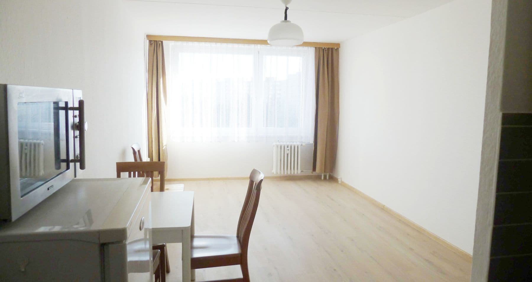 Prenájom bytu 2-izbový 43 m², Bellušova, Praha, Praha Prenájom bytu 2-izbový 43 m², Bellušova, Praha, Praha