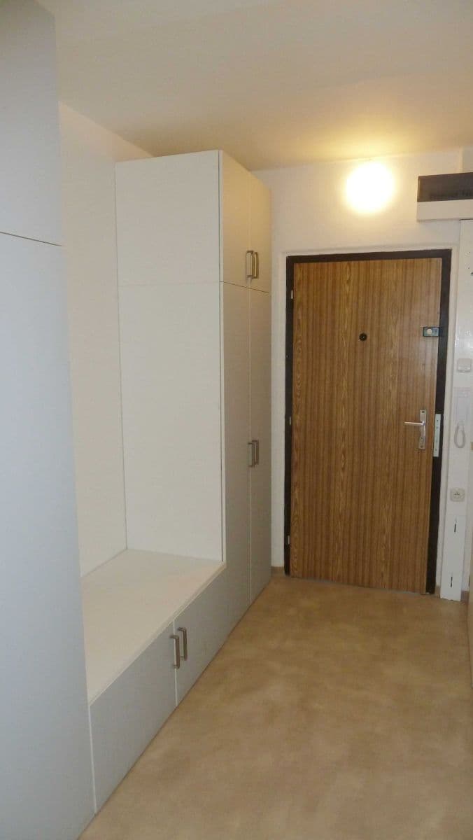 Prenájom bytu 2-izbový 43 m², Bellušova, Praha, Praha Prenájom bytu 2-izbový 43 m², Bellušova, Praha, Praha