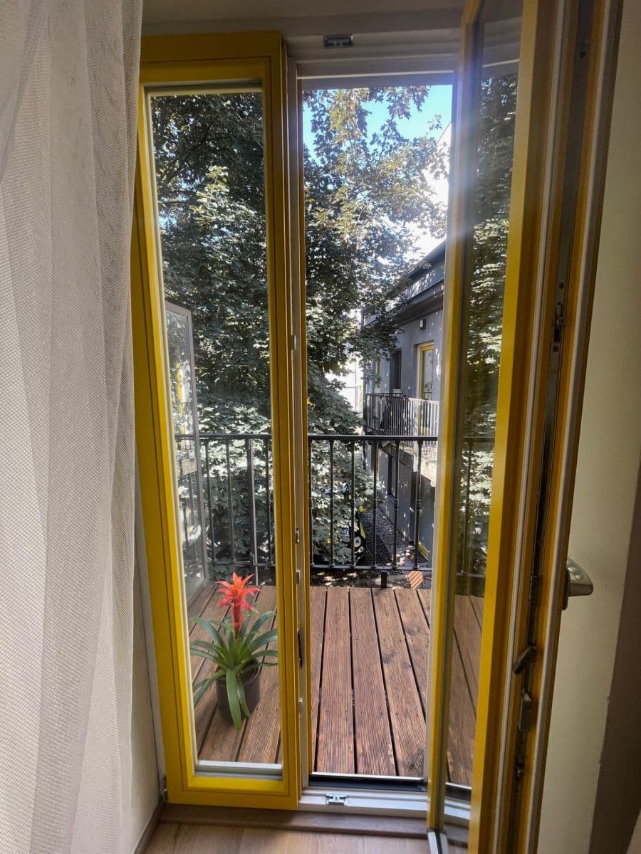 Prenájom bytu 2-izbový 38 m², Zenklova, Praha, Praha Prenájom bytu 2-izbový 38 m², Zenklova, Praha, Praha