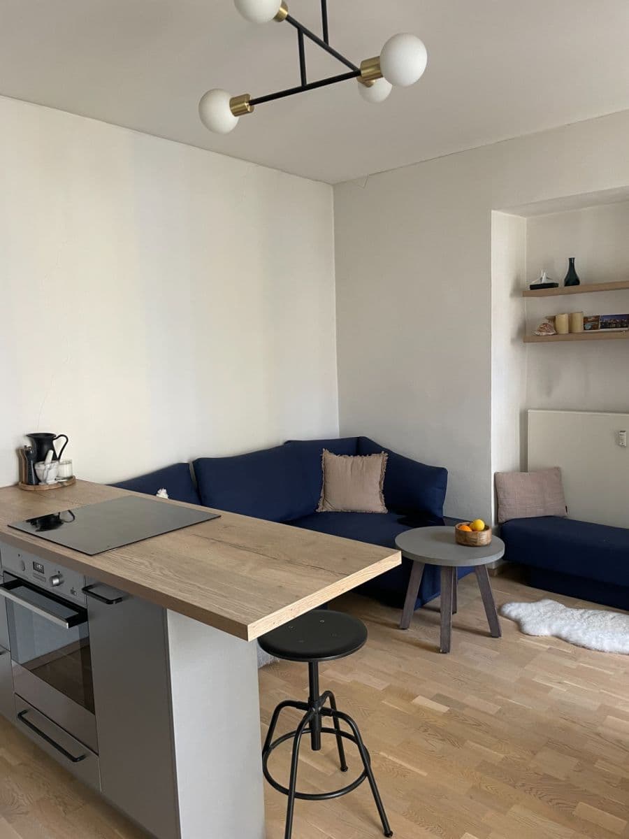 Prenájom bytu 2-izbový 38 m², Zenklova, Praha, Praha Prenájom bytu 2-izbový 38 m², Zenklova, Praha, Praha