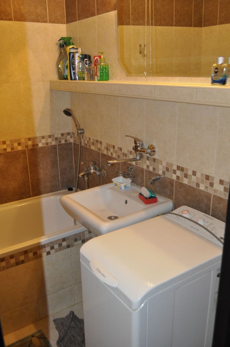 Prenájom bytu 3-izbový 75 m², Blagoevova, Petržalka, Bratislavský kraj Prenájom bytu 3-izbový 75 m², Blagoevova, Petržalka, Bratislavský kraj