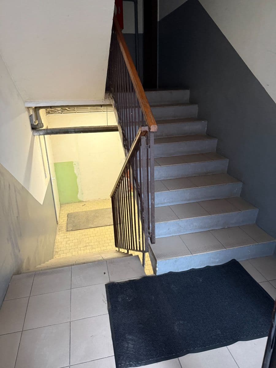 Predaj nebytového priestoru 17 m², Závodní, Děčín, Ústecký kraj Predaj nebytového priestoru 17 m², Závodní, Děčín, Ústecký kraj