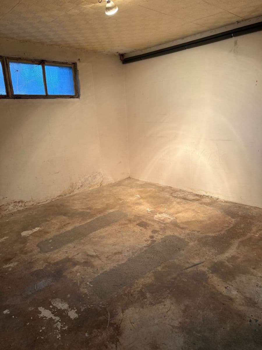 Predaj nebytového priestoru 17 m², Závodní, Děčín, Ústecký kraj Predaj nebytového priestoru 17 m², Závodní, Děčín, Ústecký kraj