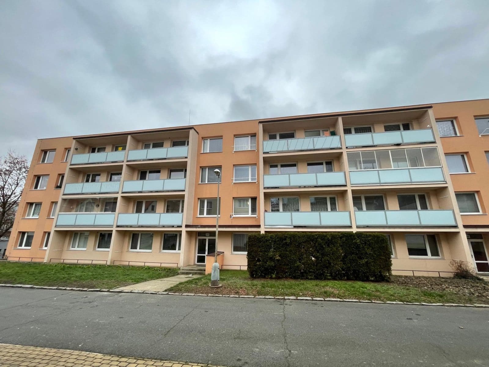 Prenájom bytu 3-izbový 60 m², Kosmonautů, Mělník, Středočeský kraj Prenájom bytu 3-izbový 60 m², Kosmonautů, Mělník, Středočeský kraj