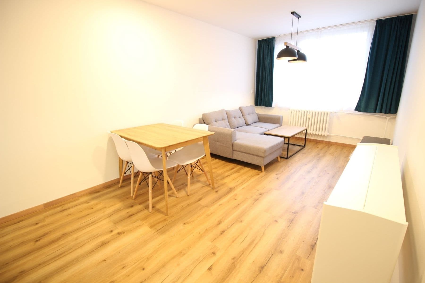 Prenájom bytu 3-izbový 60 m², Kosmonautů, Mělník, Středočeský kraj Prenájom bytu 3-izbový 60 m², Kosmonautů, Mělník, Středočeský kraj