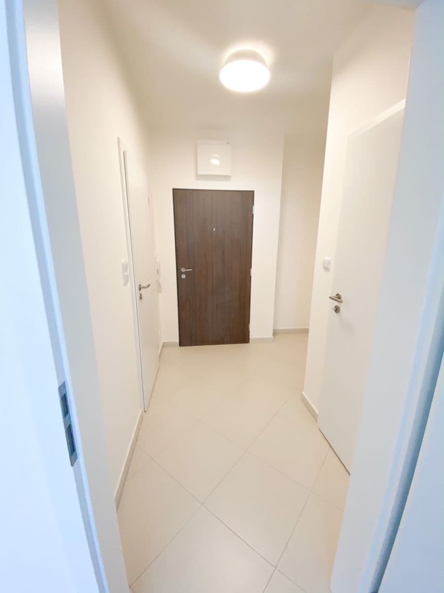 Prenájom bytu 2-izbový 55 m², Honzíkova, Praha, Praha Prenájom bytu 2-izbový 55 m², Honzíkova, Praha, Praha